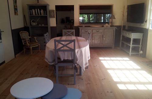 Meschers-sur-Gironde Ski Chalet | "The Palombiere" space, comfort, tranquility, 150m beach, near Royan