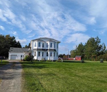 Parrsboro Bed & Breakfast | The Parrsboro Mansion Inn
