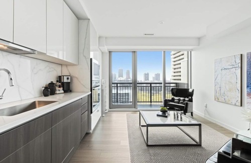 CityPlace Apartment | The Pearl Waterfront Estate