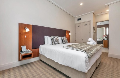 Auckland Central Business District Apartment | The Penthouse