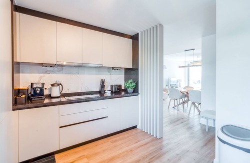 Sao Pedro Condo | The Pink Palm Apartment