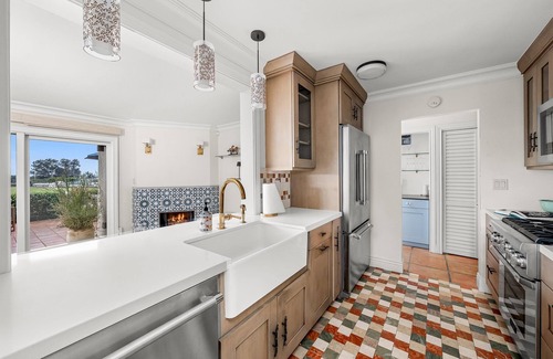 Toro Canyon Apartment | The Polo Lounge By The Sea 3BD w Large Patio