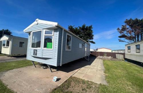 Rhyl Resort | The Populars, 18