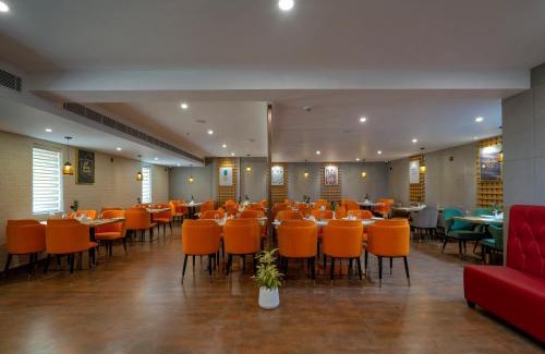 Neyyattinkara Hotel | THE PORT BY JDANIELS