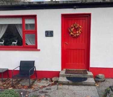 Clifden House | The Potters Cottage