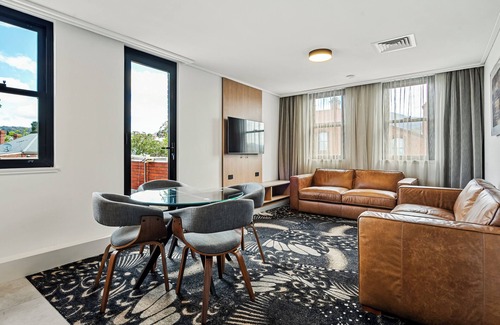 Battery Point Hotel | The Prince Of Wales Hotel