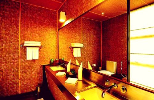 Kotapola Resort | The Rainforest Ecolodge - Sinharaja with Shuttle Service from Car Park