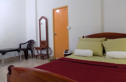 Nilaveli Bed & Breakfast | The Red Keep