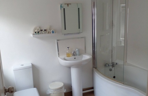 Knighton House | The Red Lion