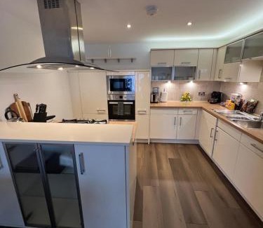 Central Aberdeen Apartment | The Residences Queens Highlands