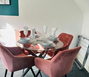Liverpool House | The Residency 4 bed home in Liverpool free parking