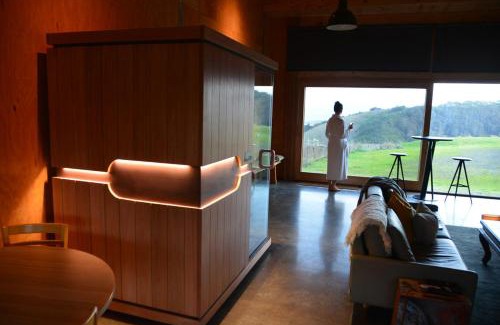 Apollo Bay House | The Reverie Barn - Dreamy Views