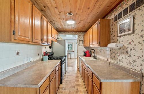 St. Charles House | The River Stables in St. Charles, MO