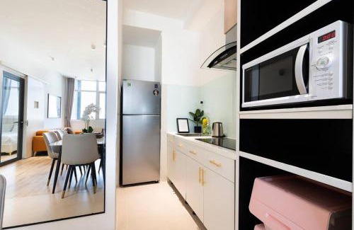 Nguyen Thai Binh Apartment | The Rixx Metropolitan@D1/Ben Thanh/Family/pool/gym