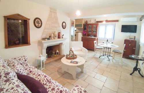 Sitia Cottage | The Rock & The Lemon Tree