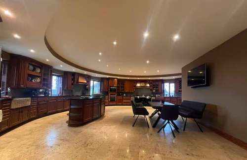 Wild Atlantic Way House | The Roundhouse - Bliss by the sea