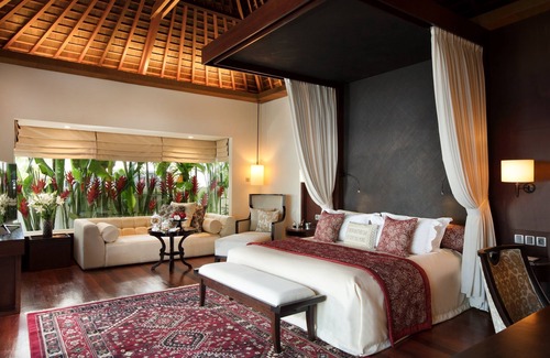 Nusa Dua Hotel | The Royal Santrian