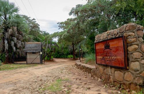 Livingstone Hotel | The Royal Sichango Village