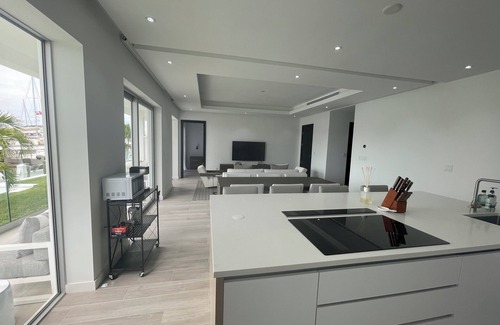 Palm Cay Condo | The Seashell Condo