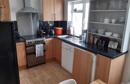 Camber House | THE SEASIDE HOUSE – Five minutes away from the stunning Camber Sands.