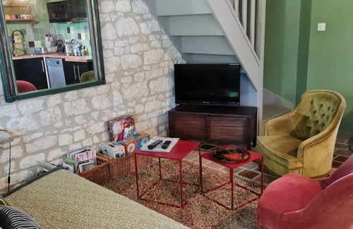 Varennes Cottage | The sheepfold, the little house on the meadow .