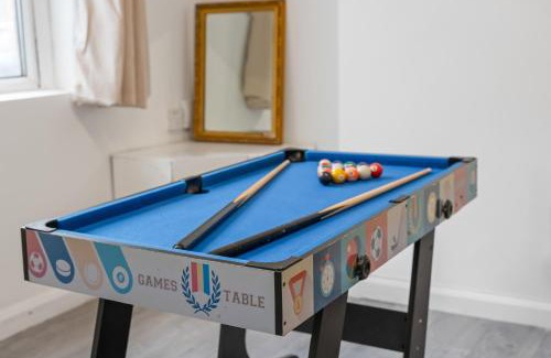 Sneinton House | The Sheriff's Den