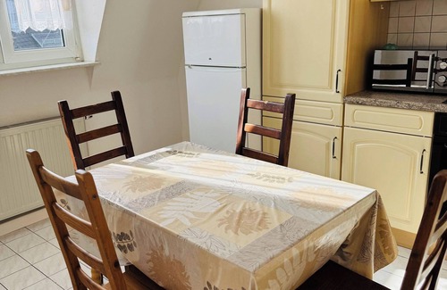 Plauen Apartment | The Siegen family residence - 5 min to the city center