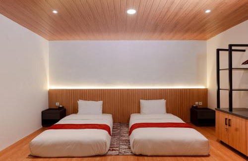 Kejajar Cabin | The Sikarim Waterfall View Villa