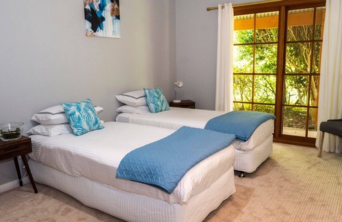 Berry House | The Soul of Berry - 5 minutes to the beach and 3 minutes to town