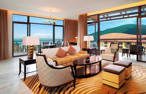 Sanya Resort | The St. Regis Sanya Yalong Bay Resort
