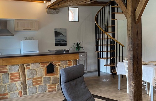 Le Bourg-Dun Cottage | The stables, cottage located along the dun in a private park
