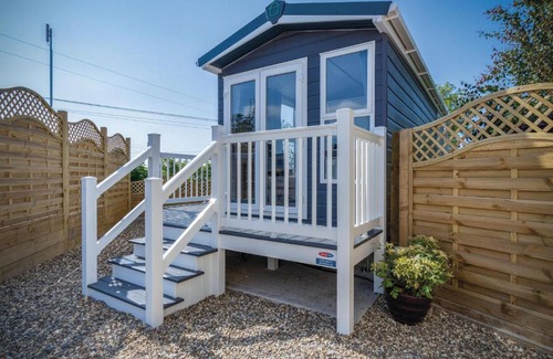 Amroth Apartment | The Studio - 1 Bedroom Cabin - Amroth