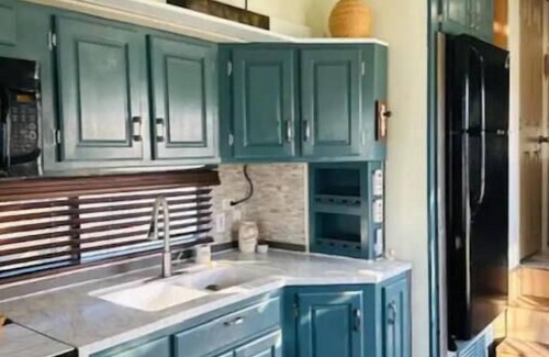 Bandera House | The "Suite Spot" of Bandera, TX Firepit & Pool