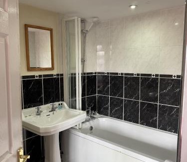 Brackley House | The Sun Inn