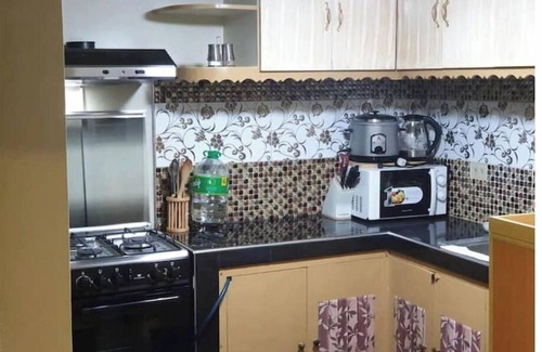 Highway Hills Condo | The Tranquil Haven