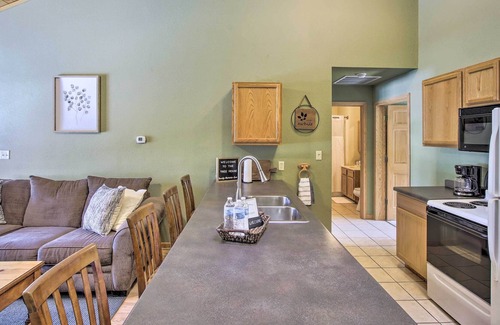 Goodman Condo | 'The Tree House' Condo w/ Private Boat Dock!