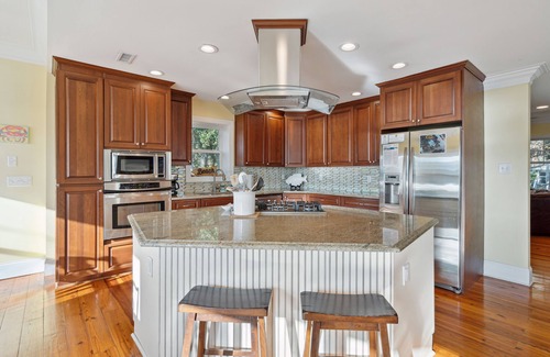 Folly Beach House | The Tree House! Ocean Views, Pet-Friendly with Fenced In Yard