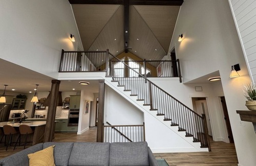 Dysart et al House | The Ultimate Multifamily Cottage Retreat - Privacy and lots of space
