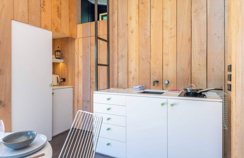 Lynmore House | The Urban Hut Summary