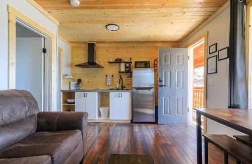 Creston Hotel | The Valley View Cabins and Event Center