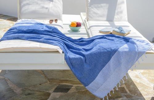 Gavrio House | The Veranda of Gavrion-Exclusive, Centrally located with Seaview