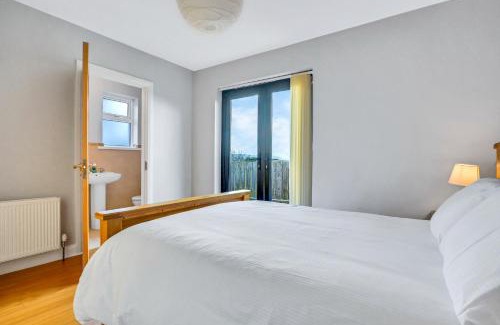 Downings House | The View at BayView Lodge