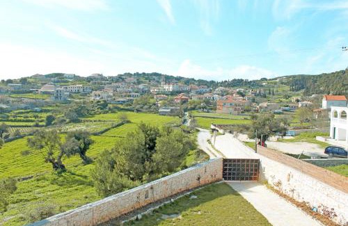 Koiliomenos Villa | The Vivian - Luxury Stone Villa