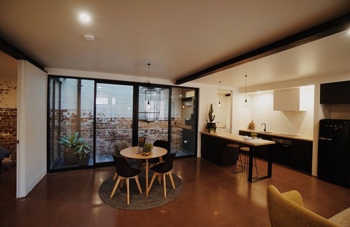 Geelong Apartment | The Warehouse Apt3 - Geelong CBD
