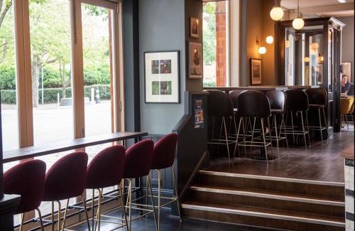 Island Gardens Hotel | The Waterman's Arms