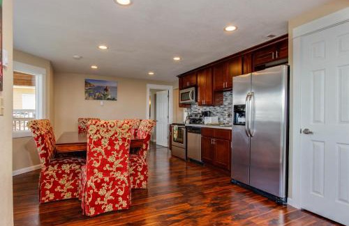 Lincoln City Apartment | The Whale Main and Lower