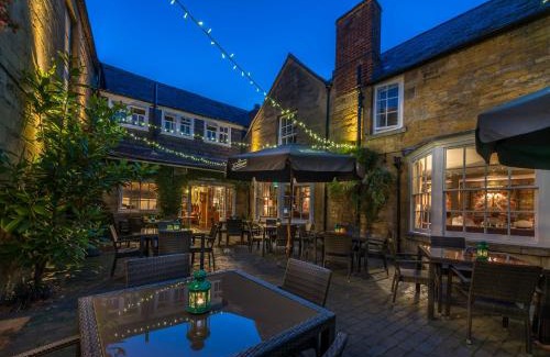 Moreton-in-Marsh Hotel | The White Hart Royal, Moreton-in-Marsh, Cotswolds - The Coaching Inn Group
