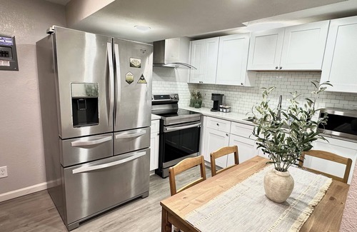 Dupont House | The white rose