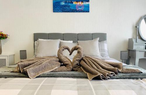 South Shore Apartment | The Whitehouse