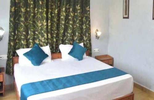 Mukteshwar Hotel | The Wild Cliff